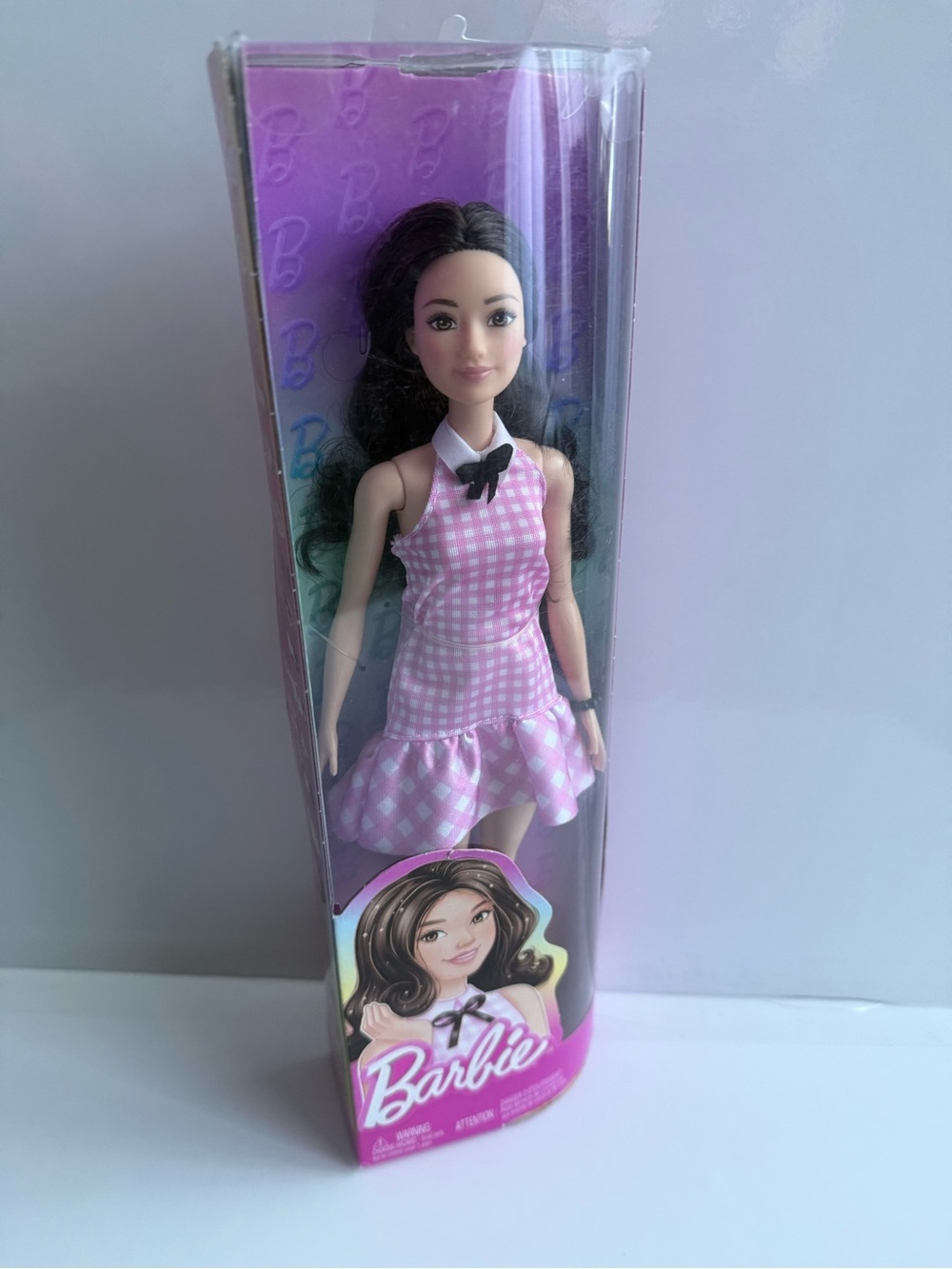 NEW 2024 Barbie Fashionistas Doll #224 Brunette Model HRH21 Pink Gingham Dress